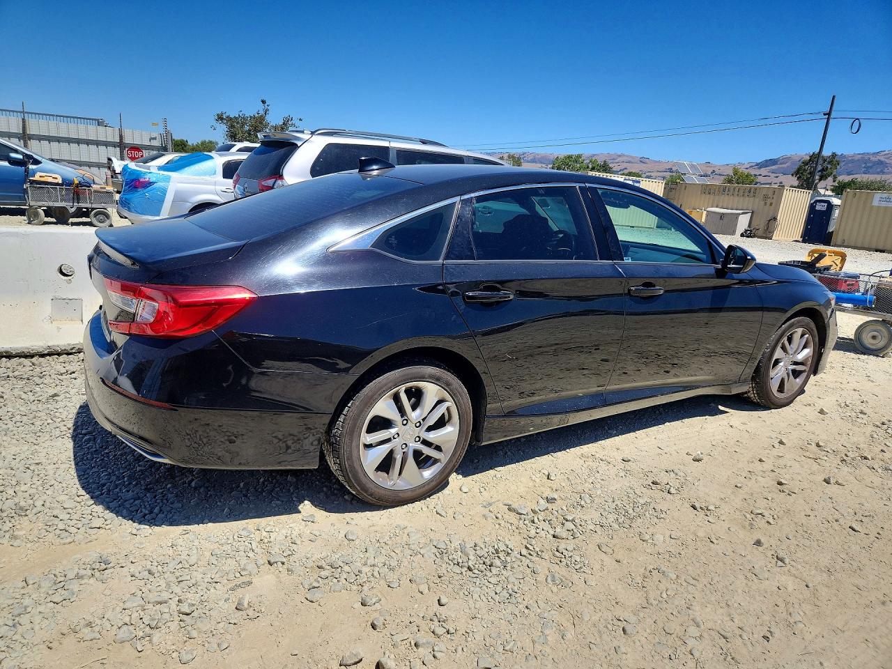 1HGCV1F16JA076310 · 2018 HONDA ACCORD · 3/12