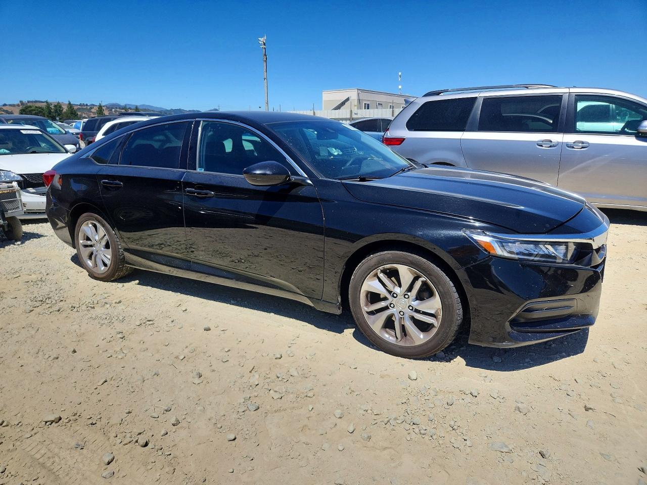 1HGCV1F16JA076310 · 2018 HONDA ACCORD · 4/12