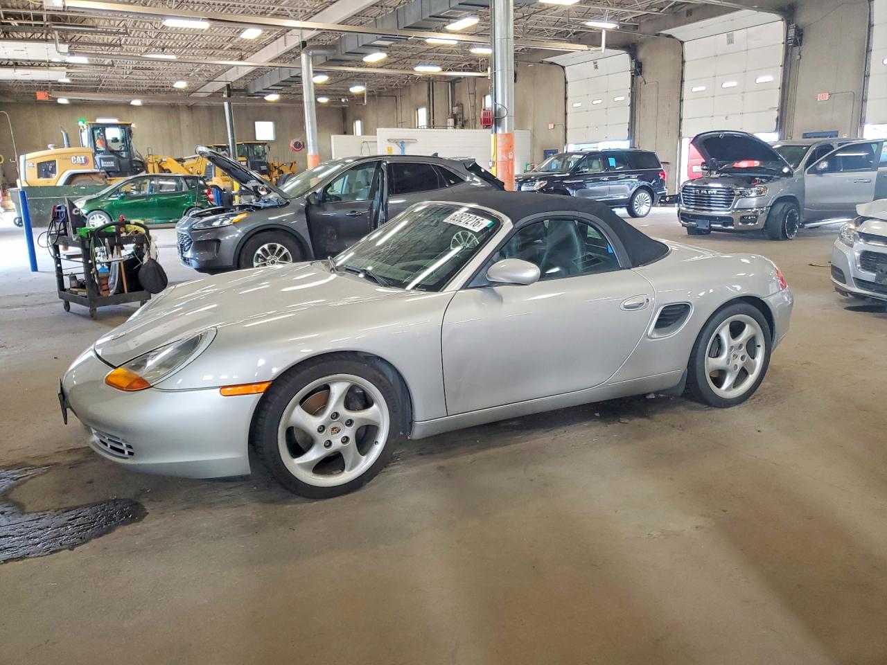 WP0CA2980YU624688 · 2000 PORSCHE BOXSTER