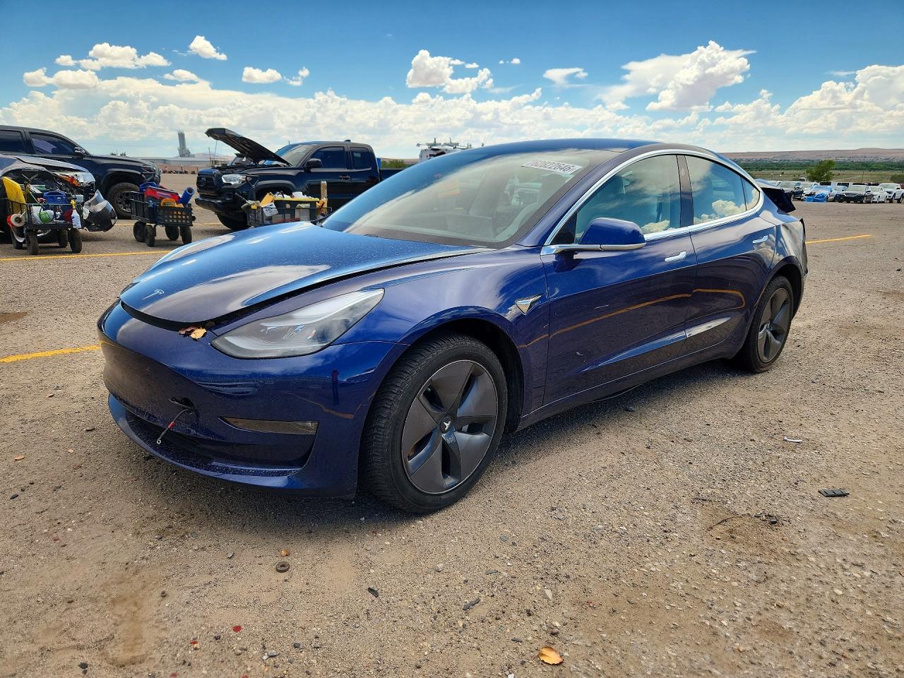 5YJ3E1EB1JF097839 · 2018 TESLA MODEL 3