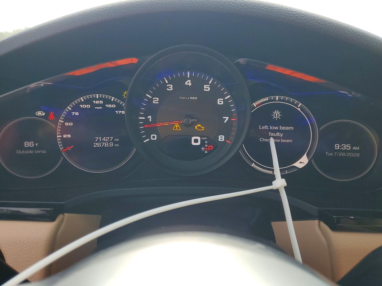 WP1AA2AY4MDA03918 · 2021 PORSCHE CAYENNE · 9/12