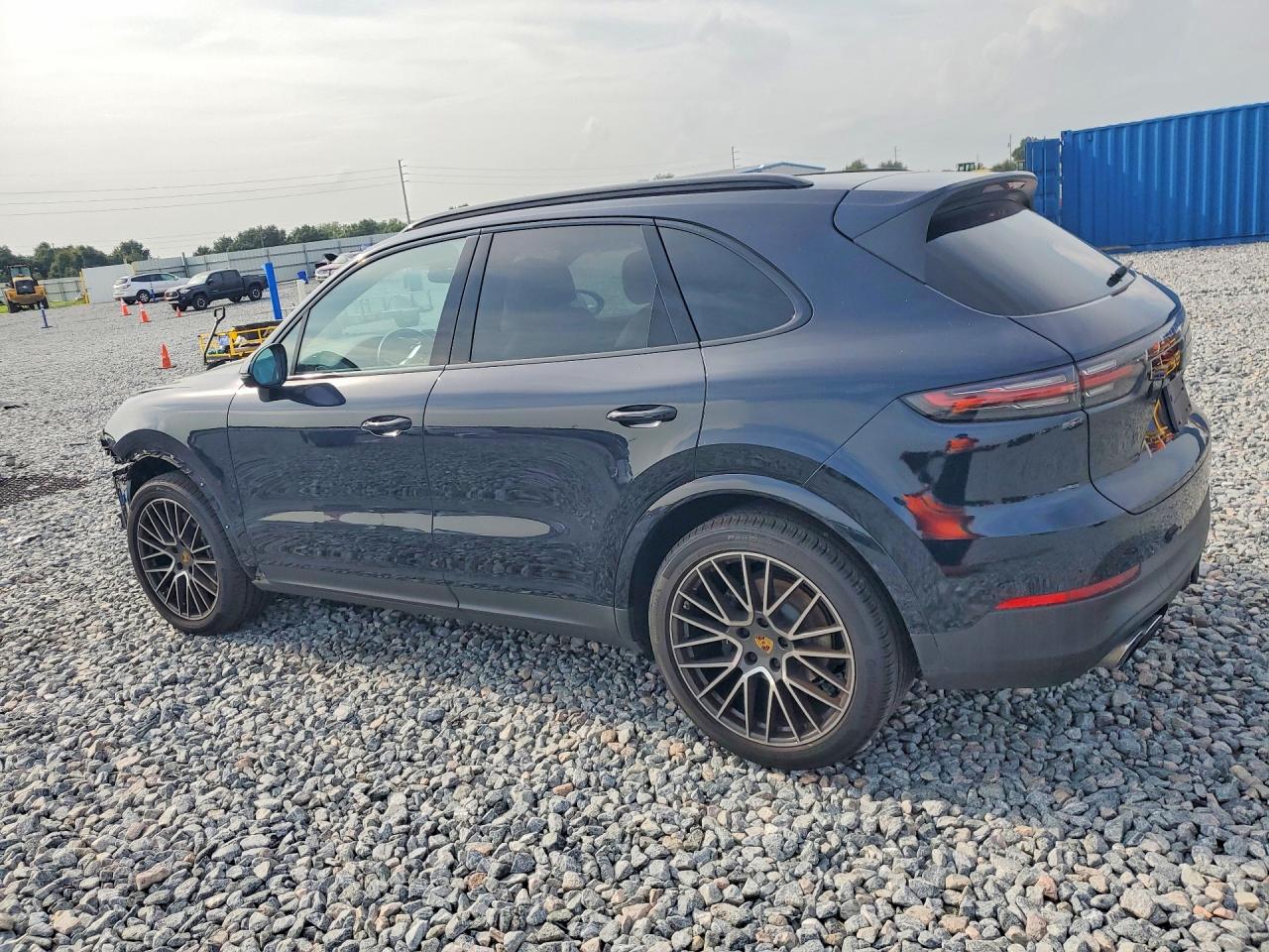 WP1AA2AY4MDA03918 · 2021 PORSCHE CAYENNE · 2/12