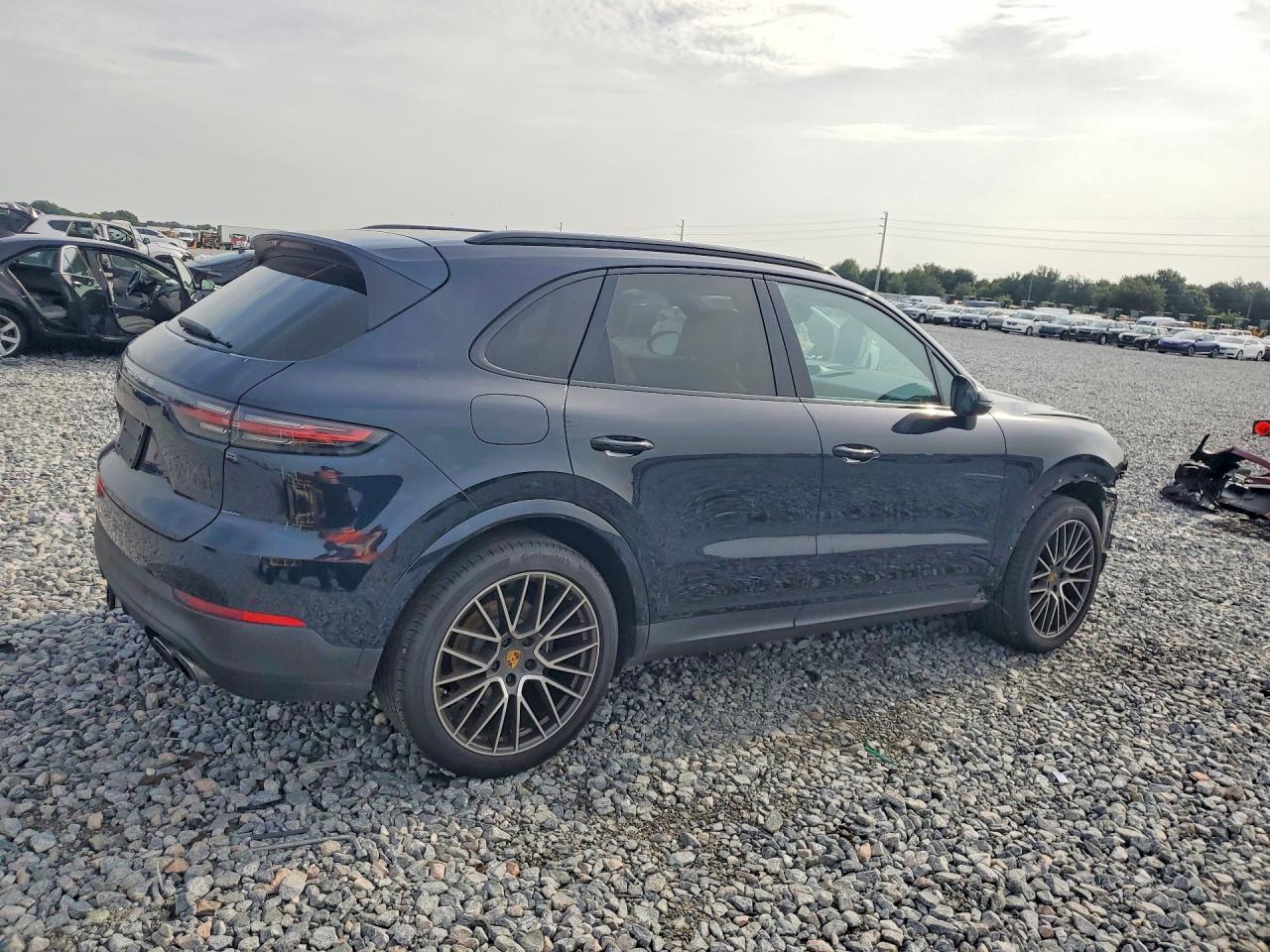WP1AA2AY4MDA03918 · 2021 PORSCHE CAYENNE · 3/12