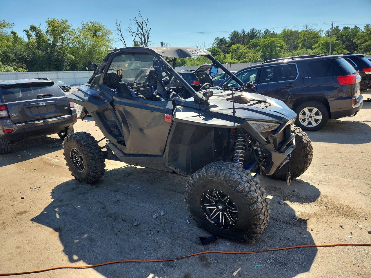 3NSMAD927NF361064 · 2022 POLARIS RZR · 4/12