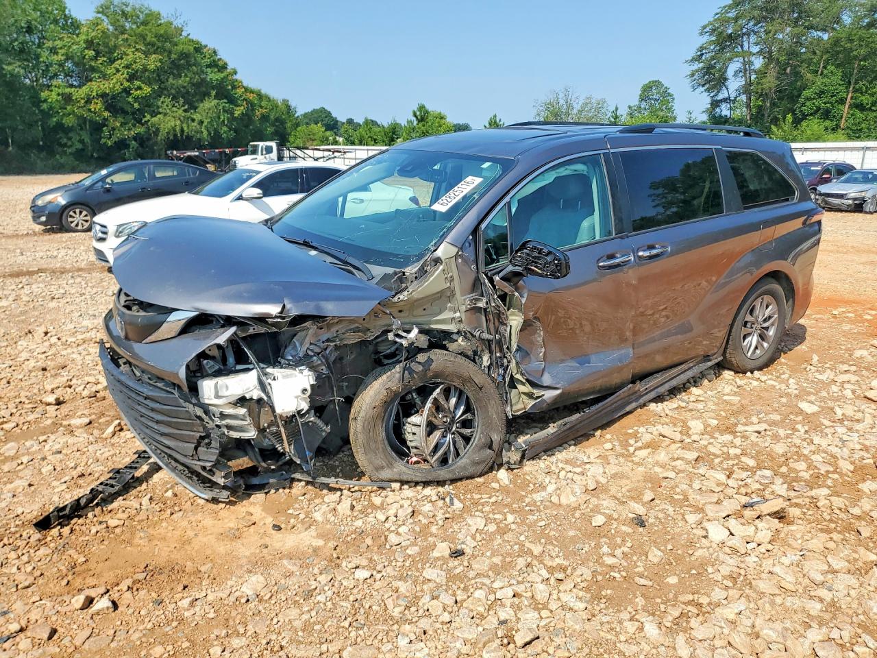 5TDYRKEC6NS101944 · 2022 TOYOTA SIENNA