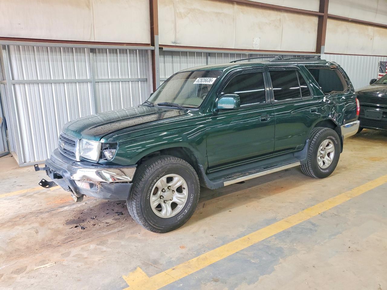 JT3HN86R1Y0269701 · 2000 TOYOTA 4RUNNER