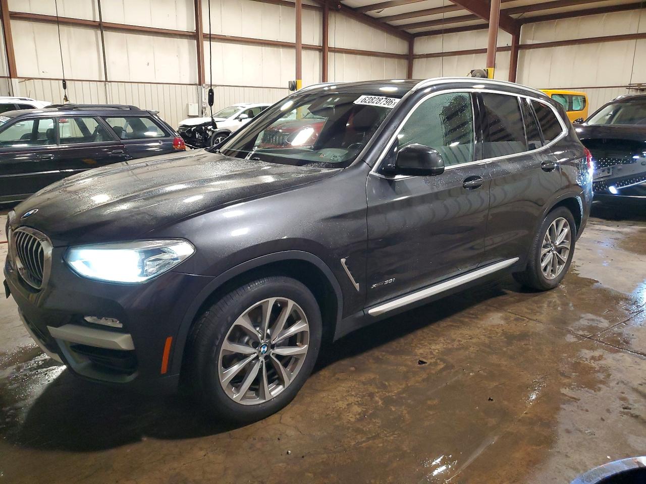 5UXTR9C56JLC81446 · 2018 BMW X3