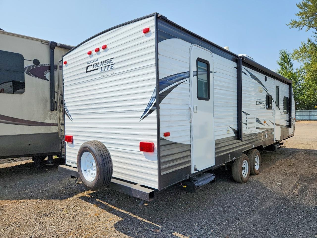 4X4TSMB26GC013657 · 2016 FOREST RIVER SALEM CRUISE LITE · 4/10