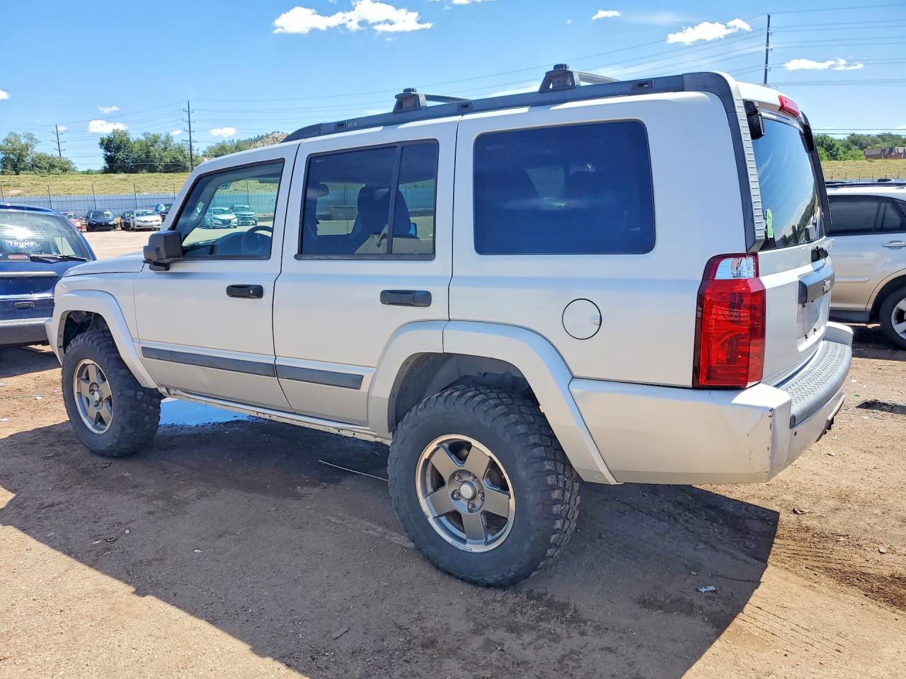 1J8HH48N06C133103 · 2006 JEEP COMMANDER · 2/13