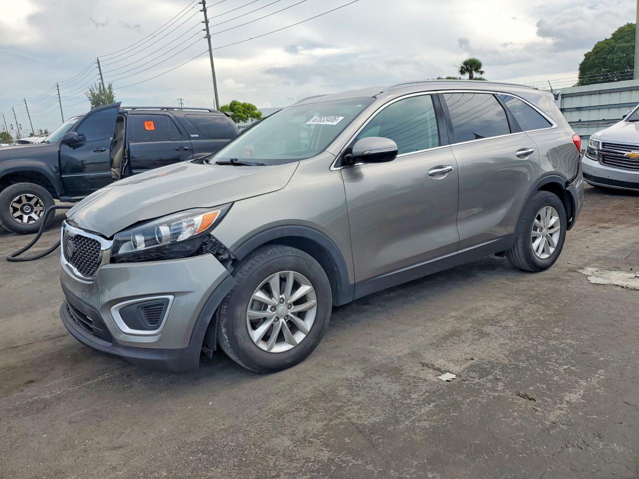 2017 KIA SORENTO