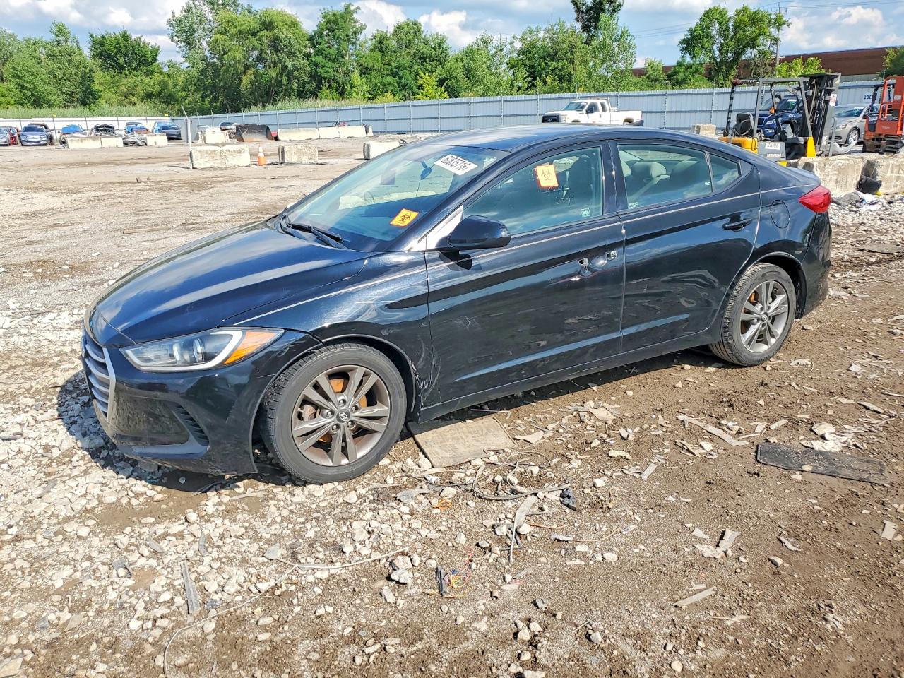 5NPD84LF9JH402279 · 2018 HYUNDAI ELANTRA
