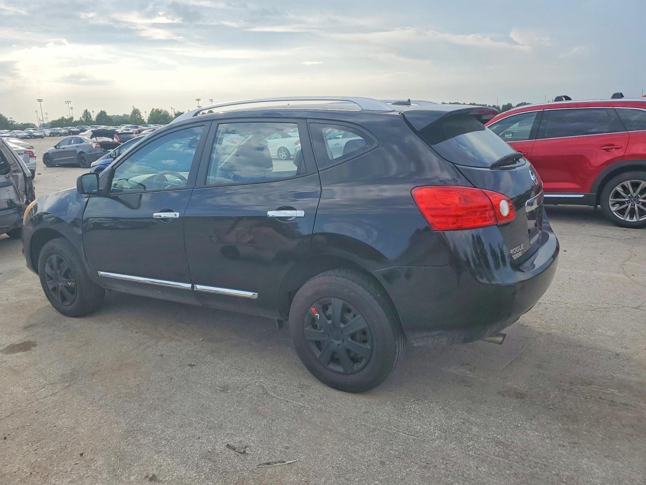 JN8AS5MV0FW751241 · 2015 NISSAN ROGUE SELECT · 2/12