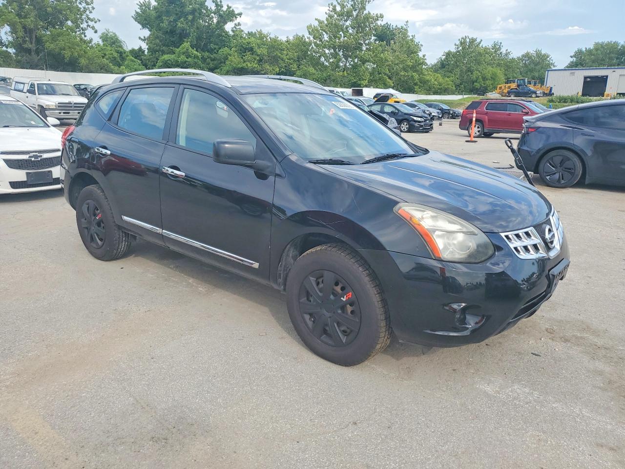JN8AS5MV0FW751241 · 2015 NISSAN ROGUE SELECT · 4/12