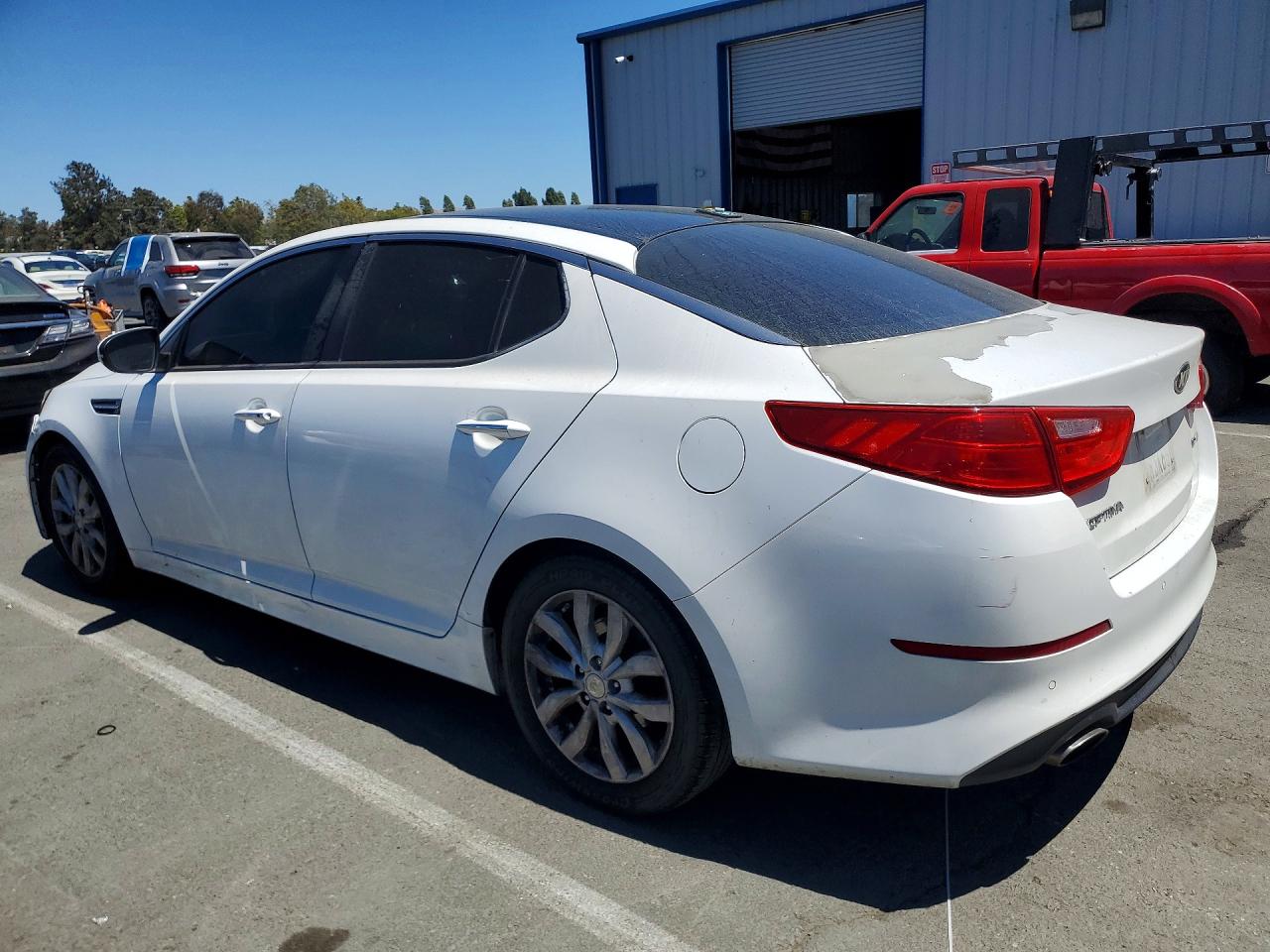 5XXGN4A78FG408207 · 2015 KIA OPTIMA · 2/12