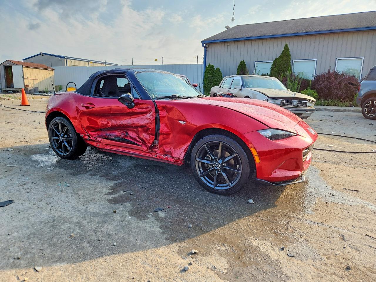 JM1NDAC78G0111916 · 2016 MAZDA MX-5 MIATA · 4/12