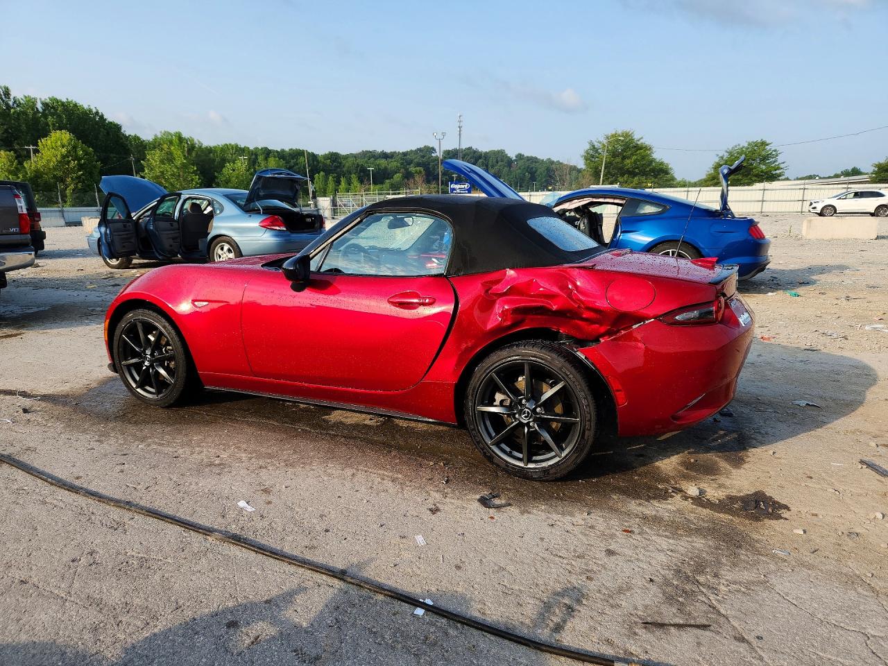 JM1NDAC78G0111916 · 2016 MAZDA MX-5 MIATA · 2/12