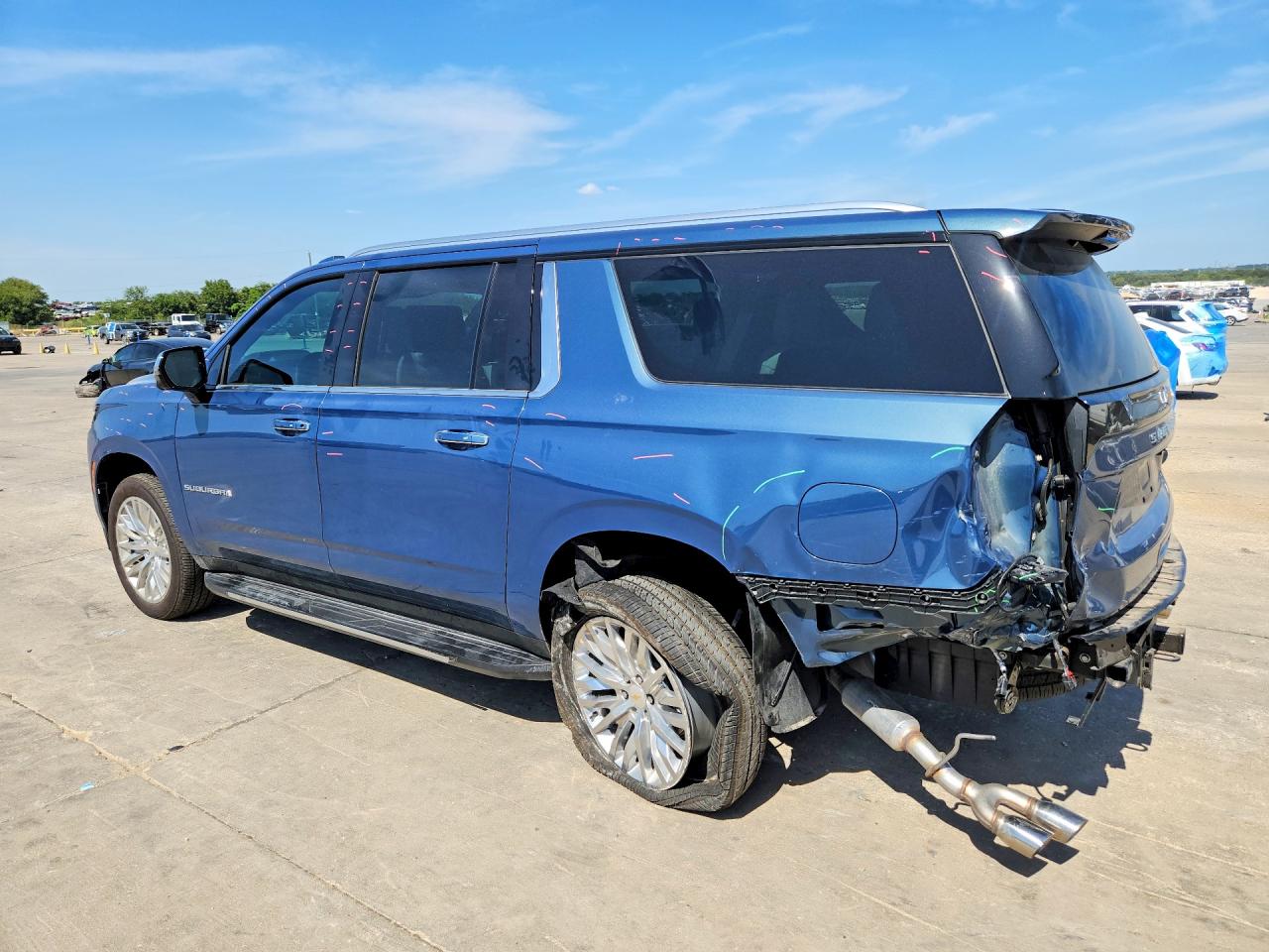 1GNS6FKL8TR112098 · 2026 CHEVROLET SUBURBAN · 2/14