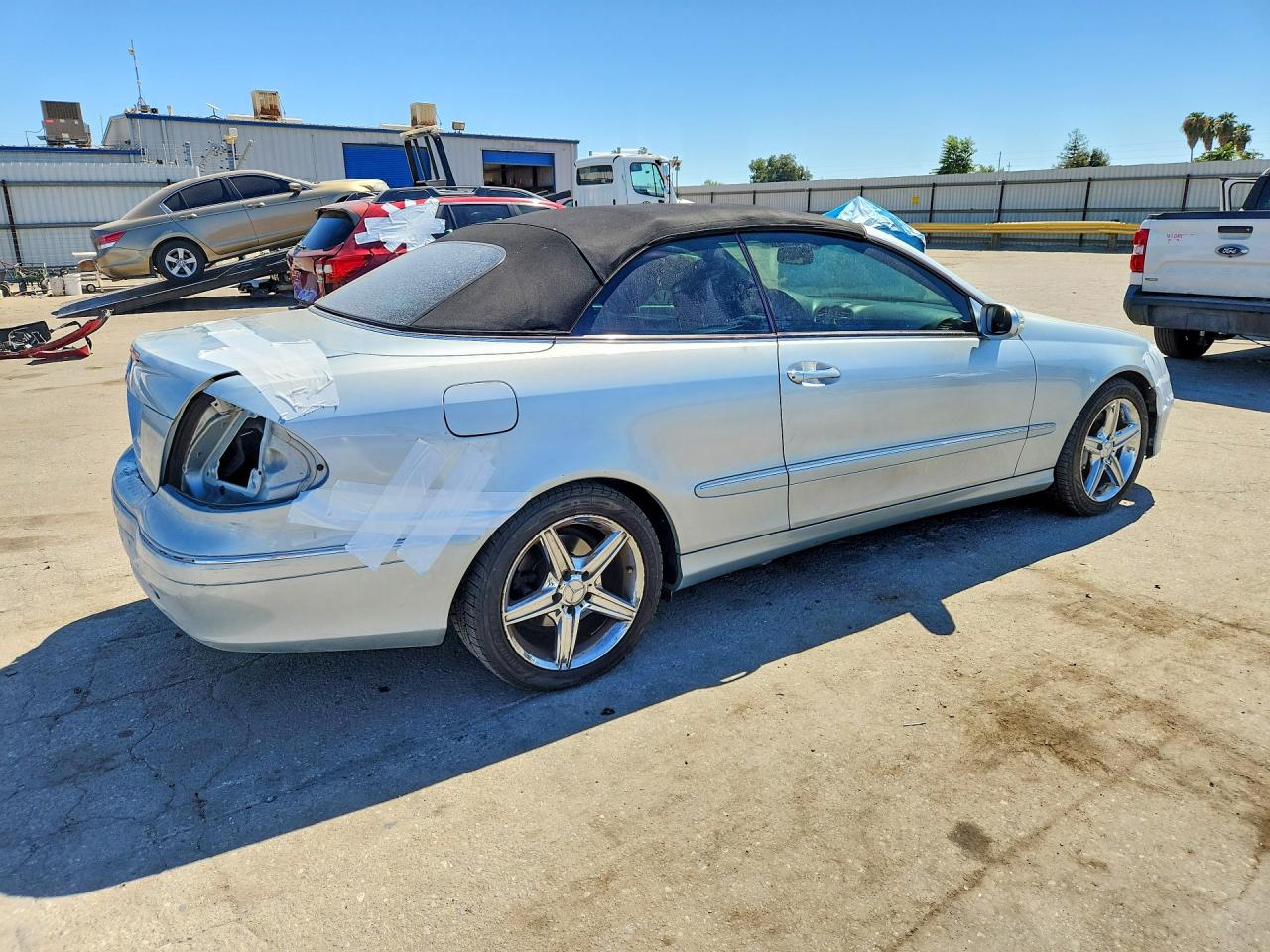 WDBTK56F47F212454 · 2007 MERCEDES-BENZ CLK · 3/13