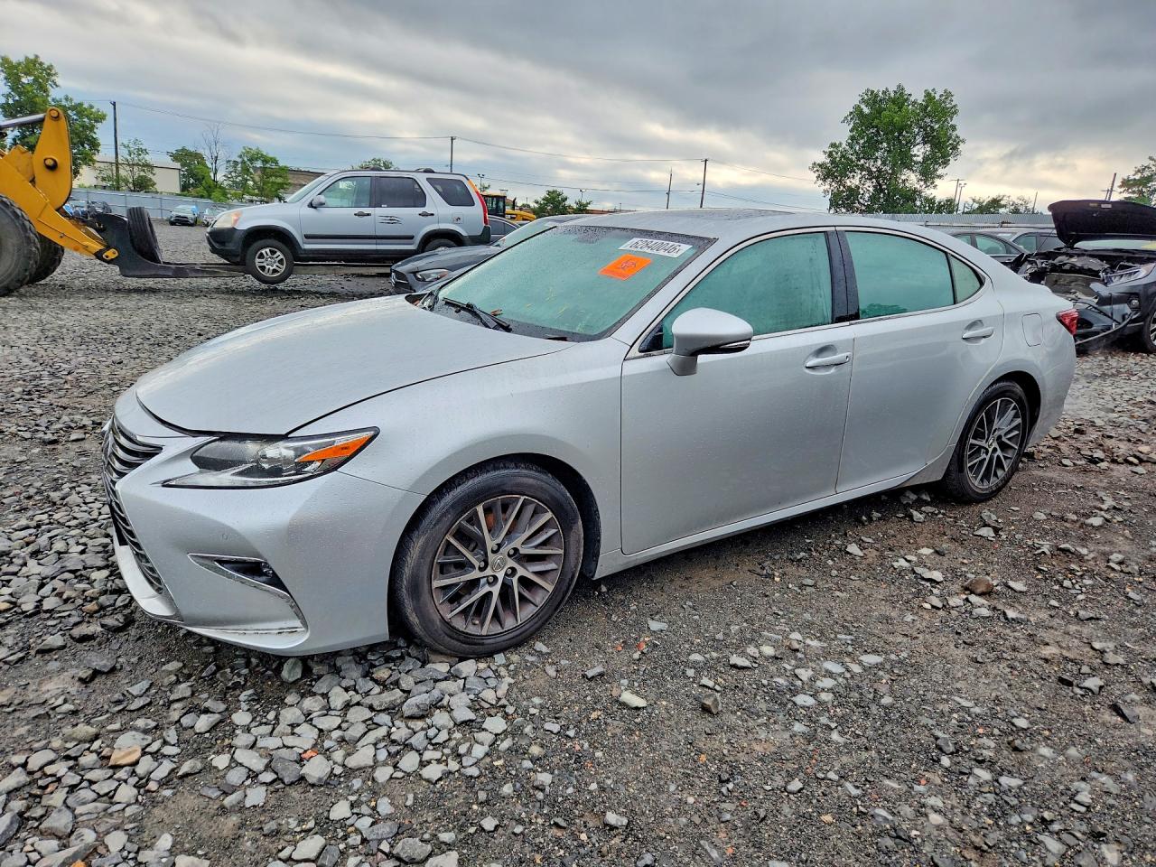 58ABK1GG9GU017396 · 2016 LEXUS ES