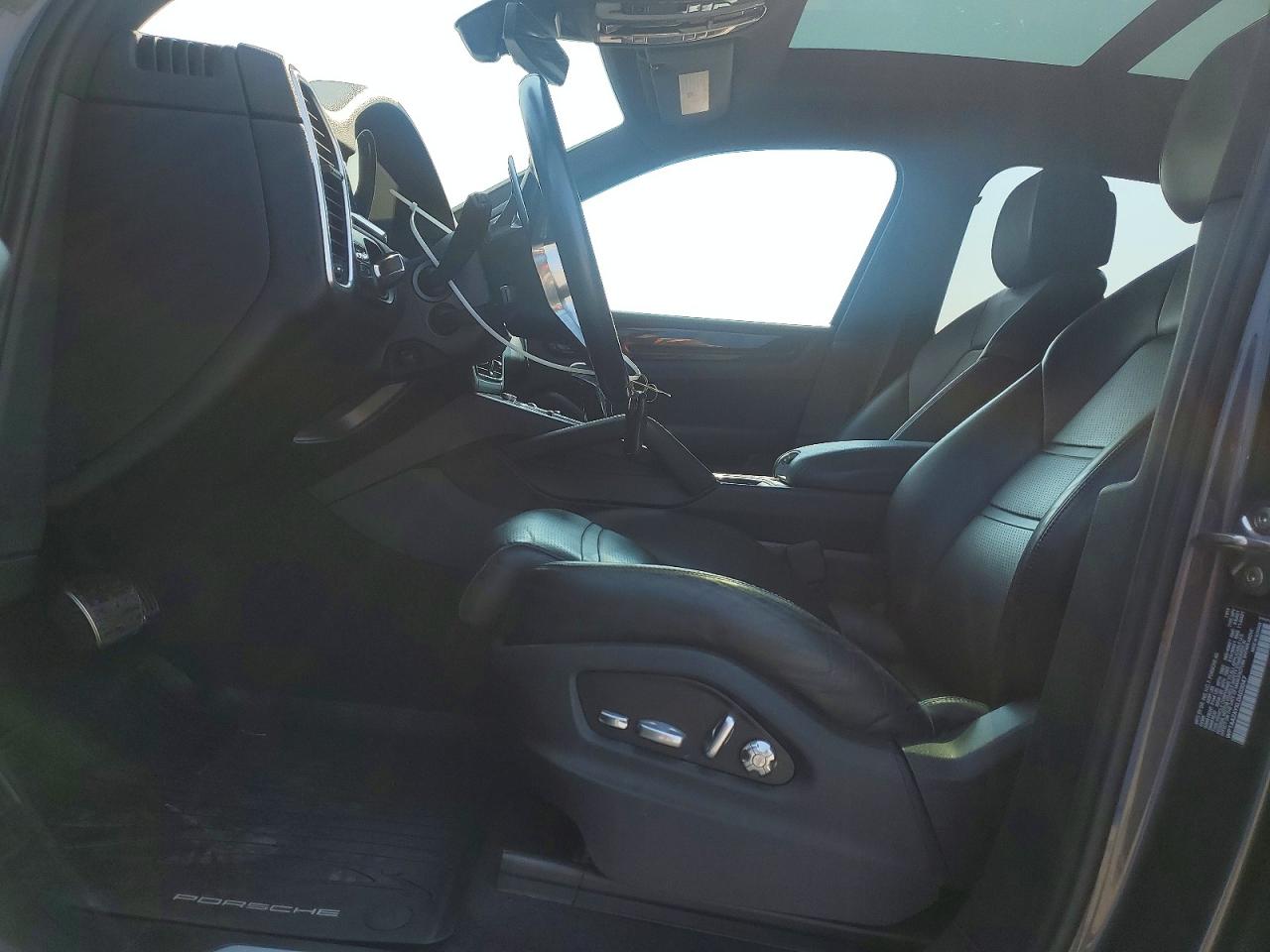 WP1AA2AYXLDA03047 · 2020 PORSCHE CAYENNE · 7/13