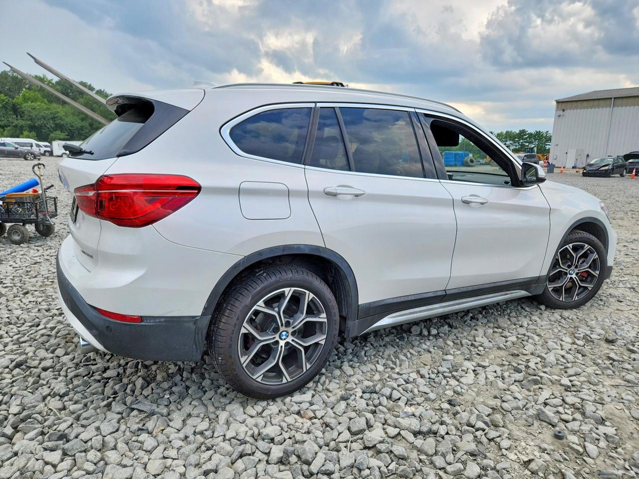 WBXJG9C04M3M76355 · 2021 BMW X1 · 3/13