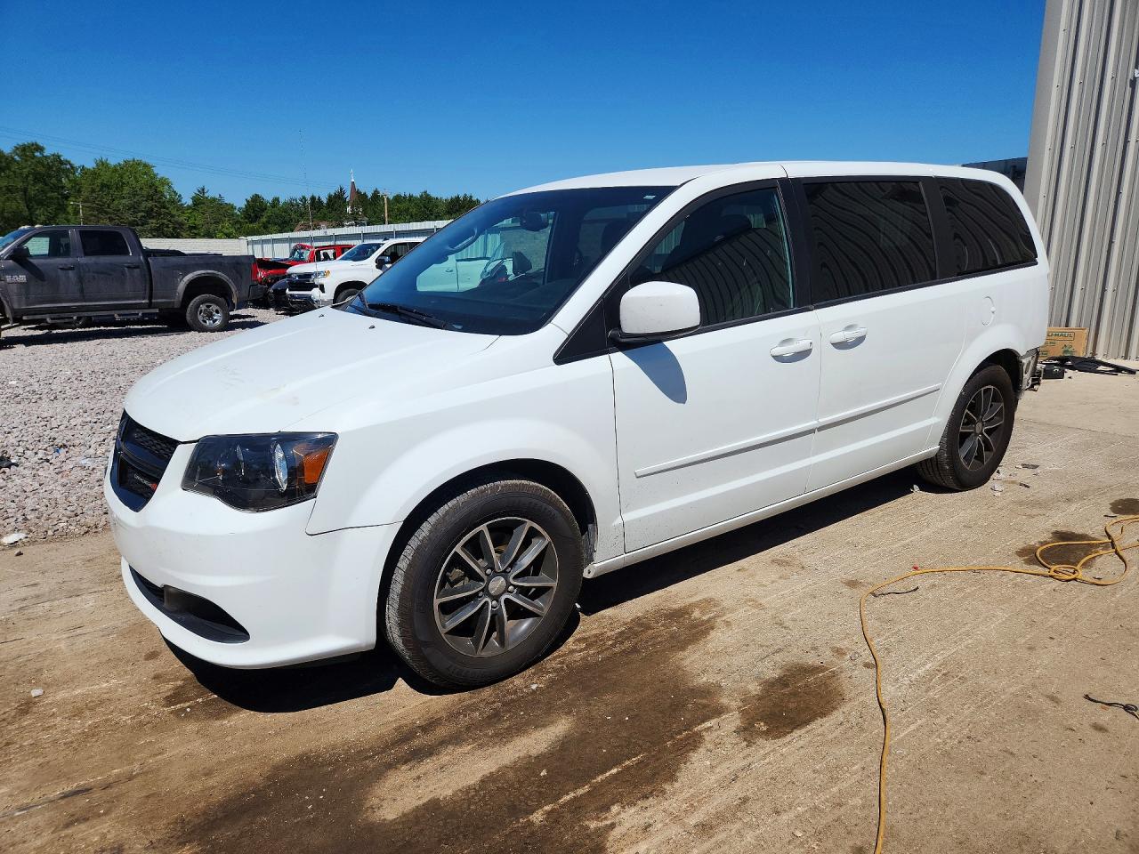 2C4RDGBG9HR856722 · 2017 DODGE GRAND CARAVAN