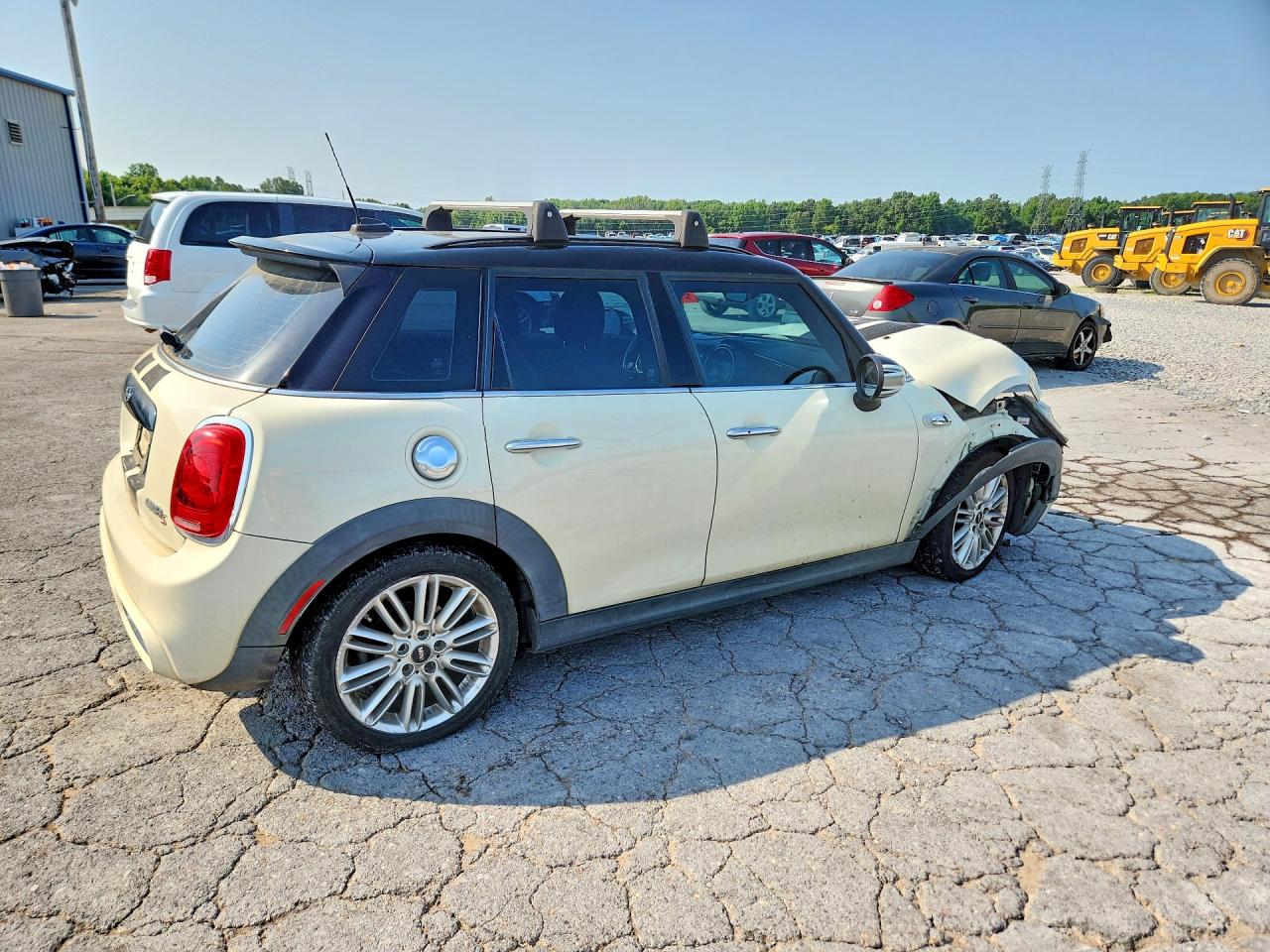 WMWXU3C58F2B62094 · 2015 MINI COOPER · 3/12
