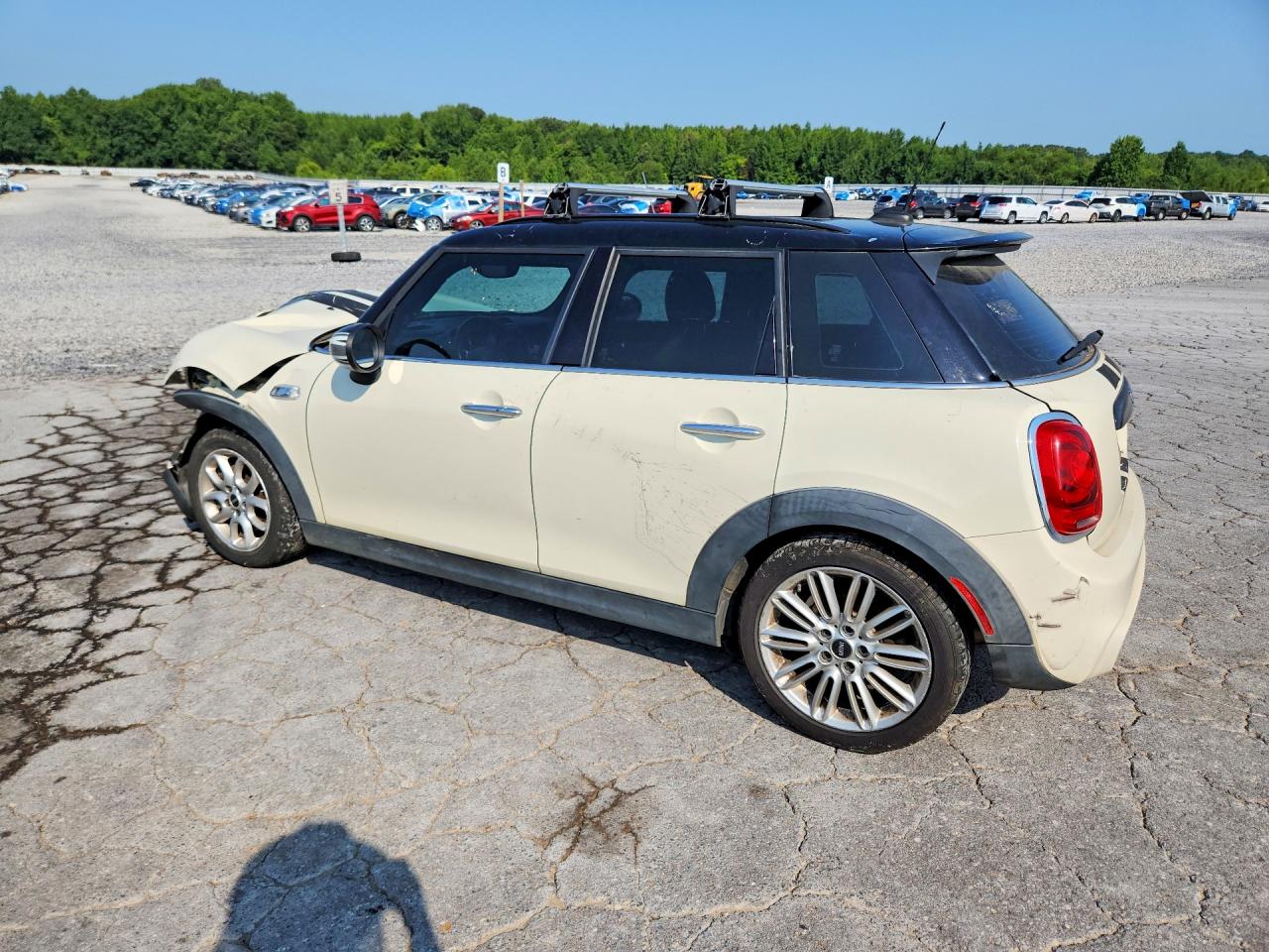 WMWXU3C58F2B62094 · 2015 MINI COOPER · 2/12