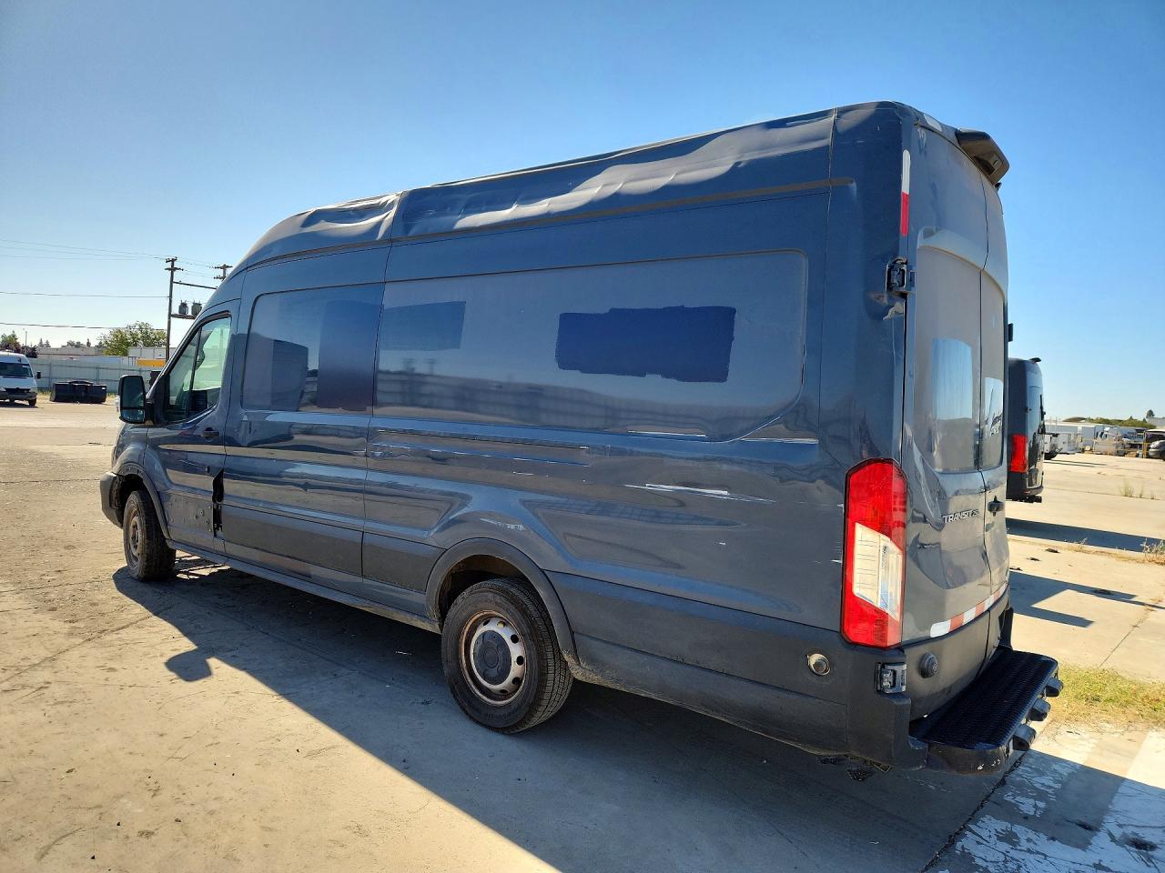 1FTBR3X86LKA72308 · 2020 FORD TRANSIT · 2/13