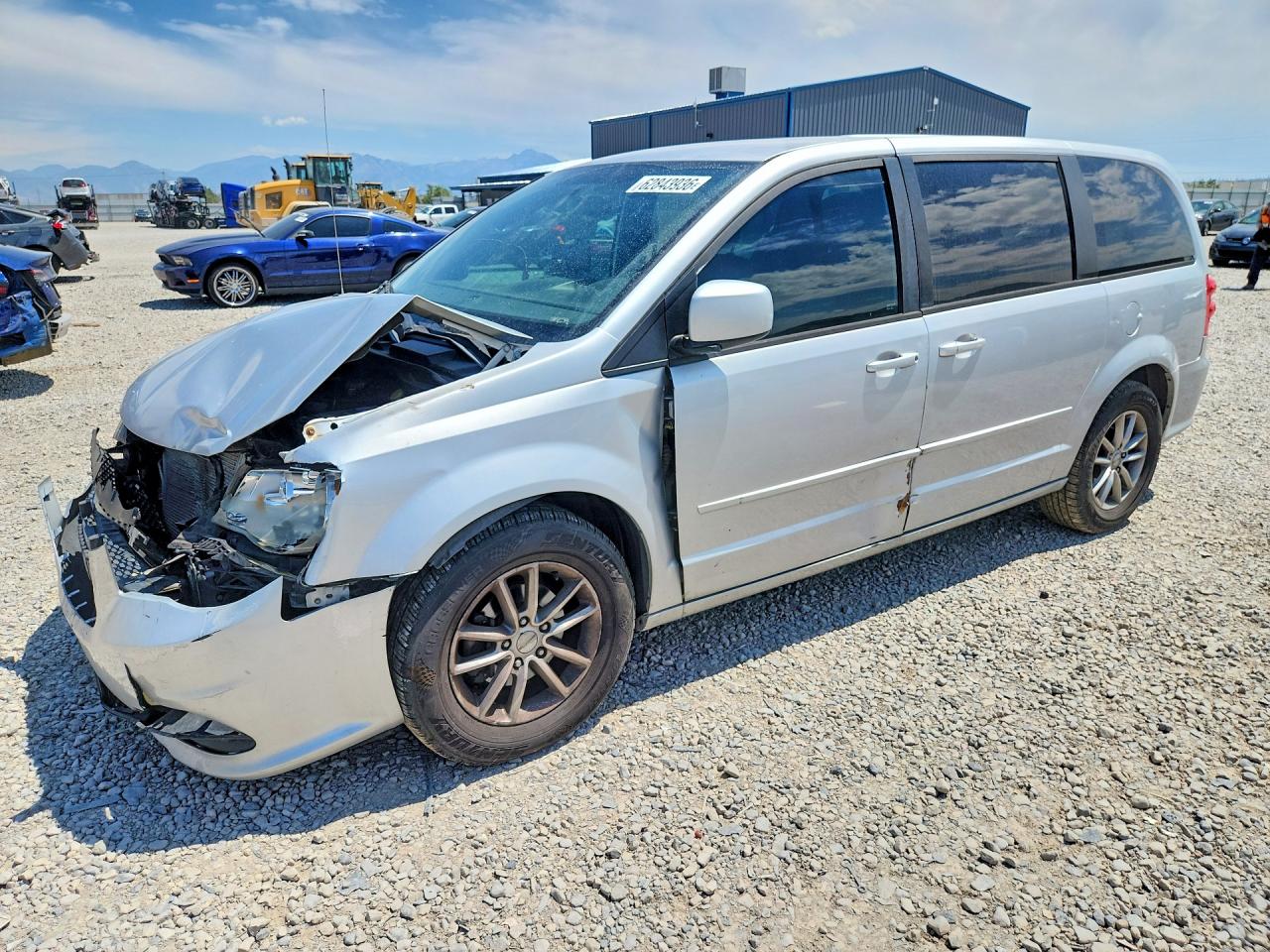 2D4RN7DG2BR776375 · 2011 DODGE GRAND CARAVAN