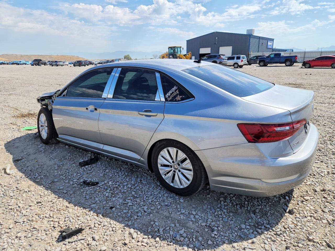 3VWCB7BU0LM042182 · 2020 VOLKSWAGEN JETTA · 2/13