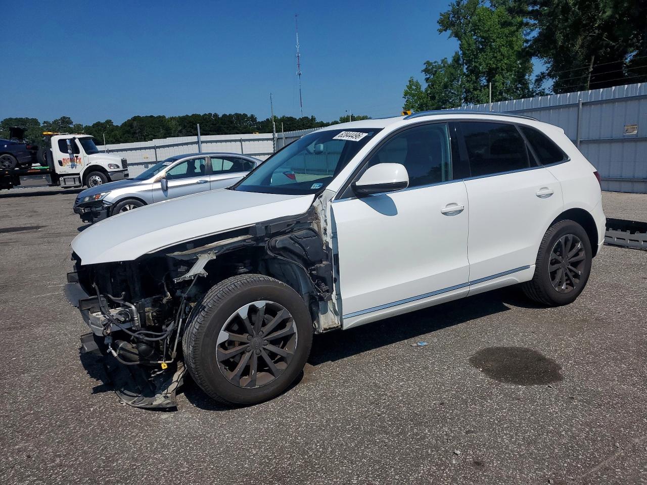 WA1CFAFP2EA048021 · 2014 AUDI Q5