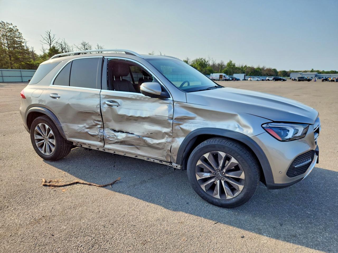 4JGFB4KB8PA955090 · 2023 MERCEDES-BENZ GLE · 4/14
