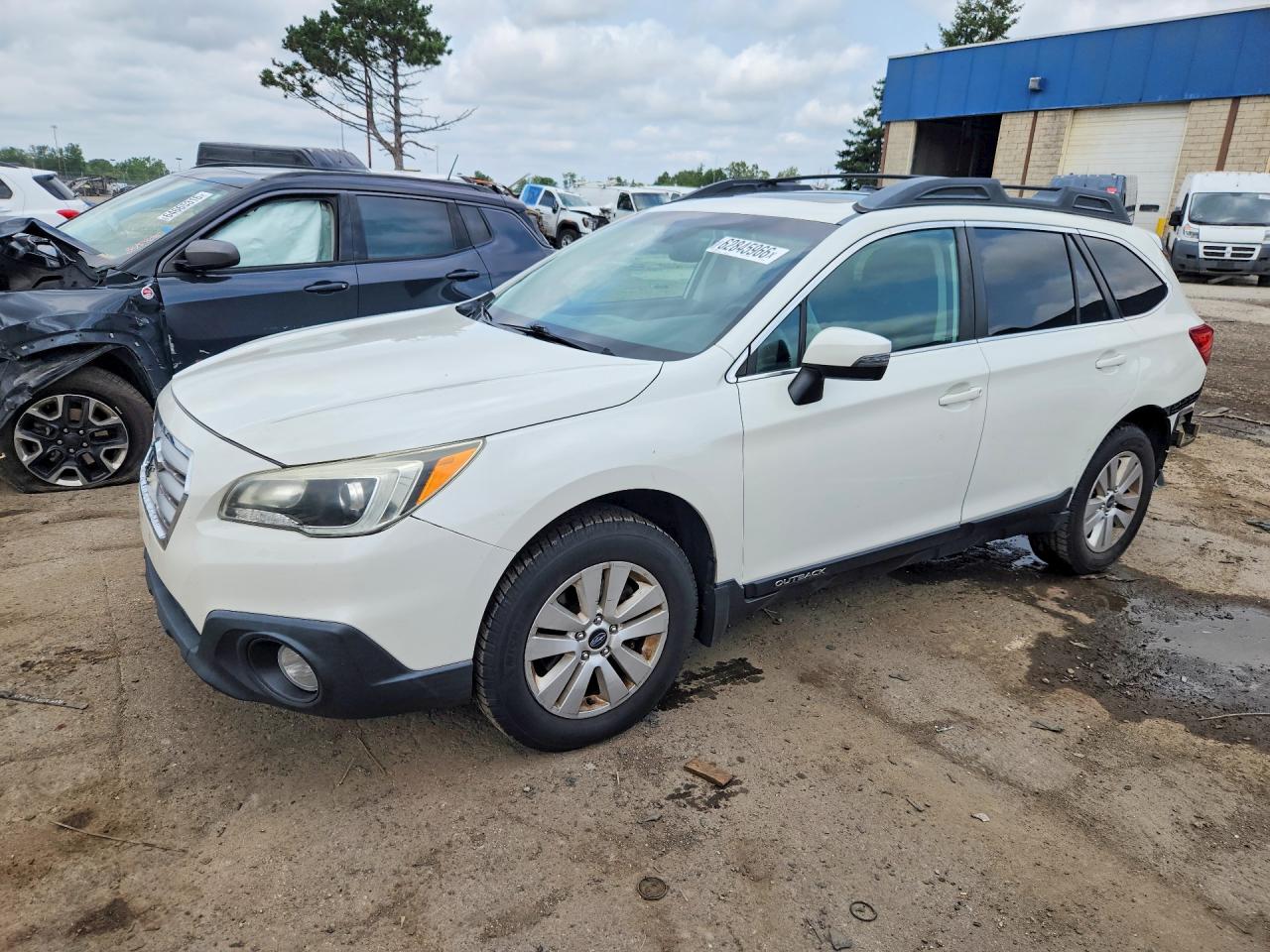2015 SUBARU OUTBACK