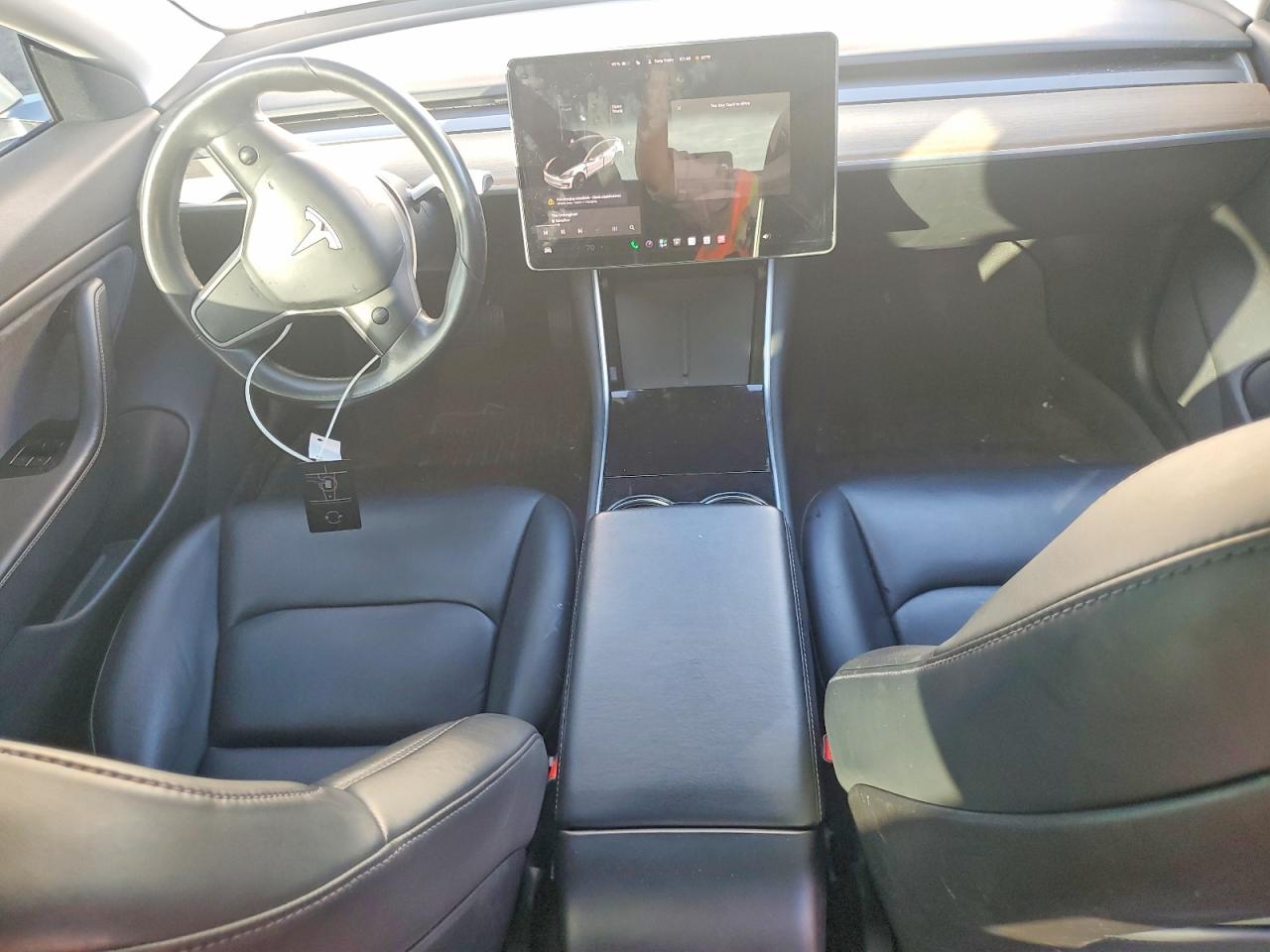 5YJ3E1EB6KF199574 · 2019 TESLA MODEL 3 · 8/12
