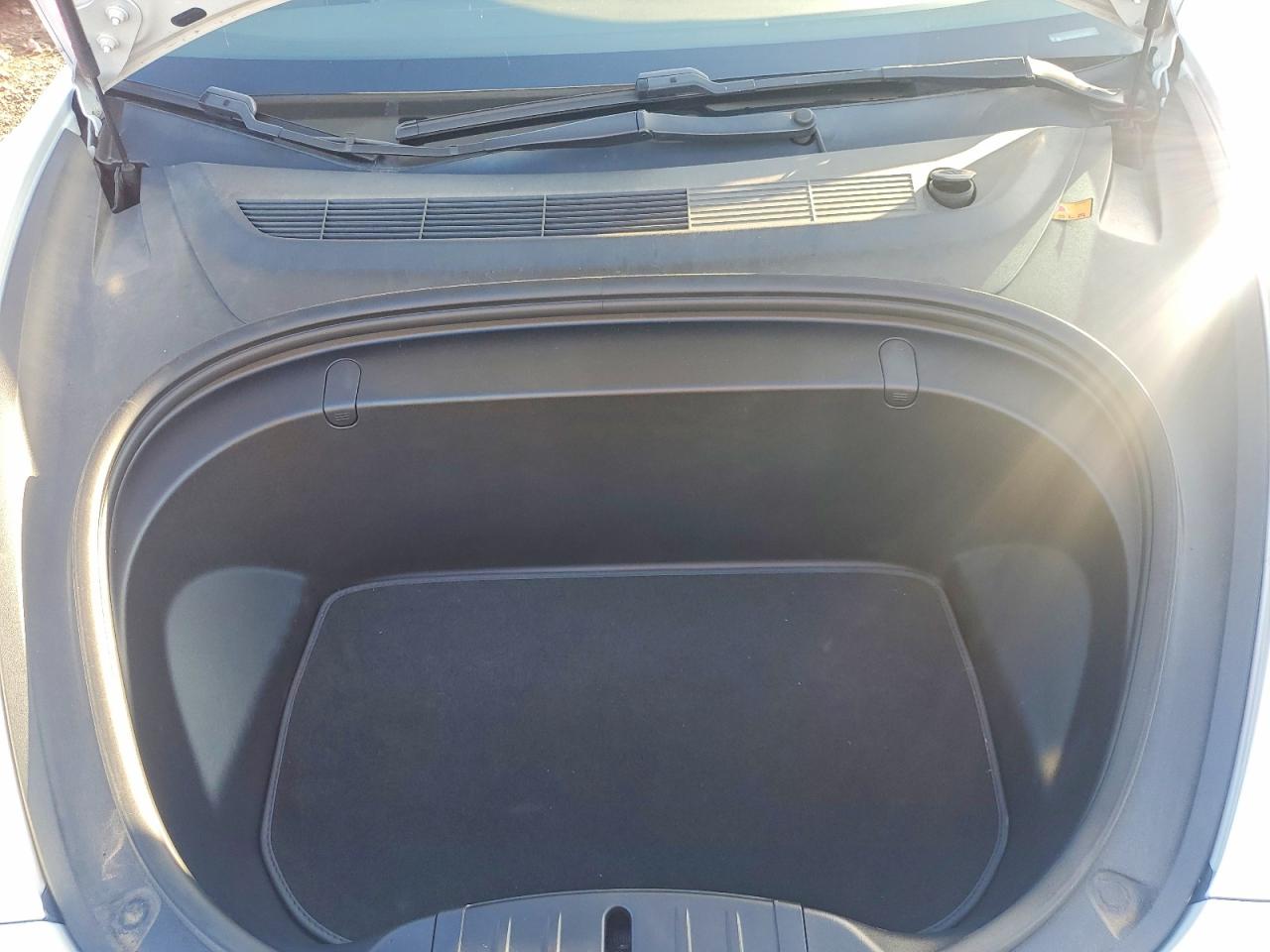 5YJ3E1EB6KF199574 · 2019 TESLA MODEL 3 · 11/12