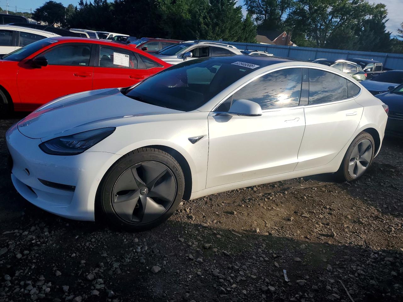 5YJ3E1EB6KF199574 · 2019 TESLA MODEL 3