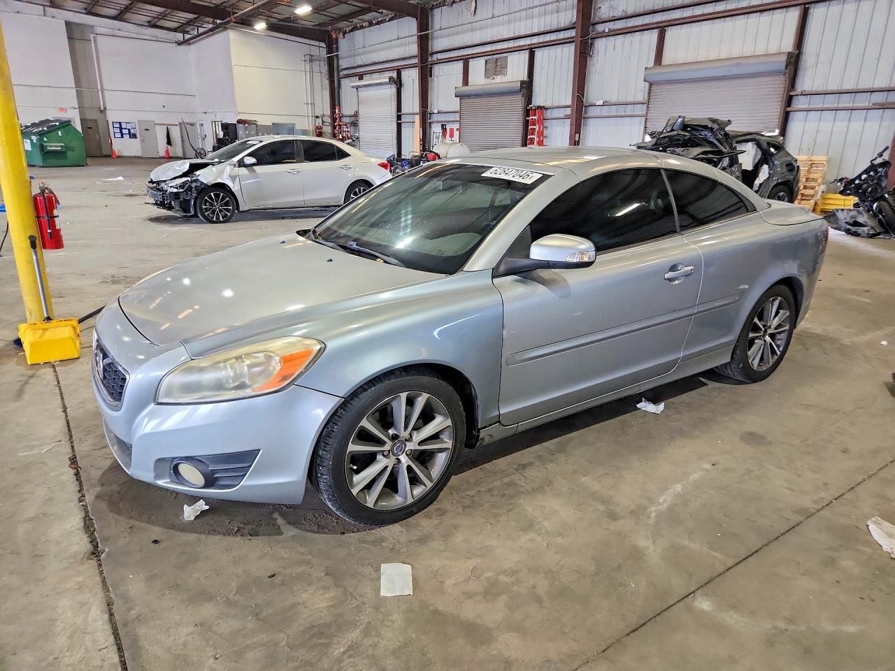 YV1672MC1CJ131789 · 2012 VOLVO C70