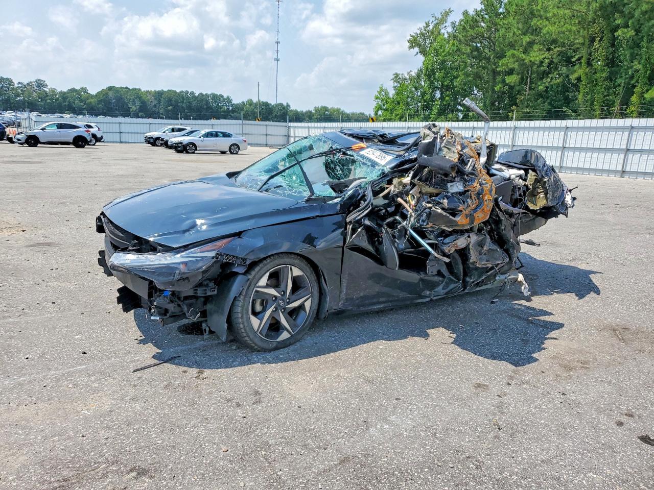 5NPLN4AG0NH069668 · 2022 HYUNDAI ELANTRA
