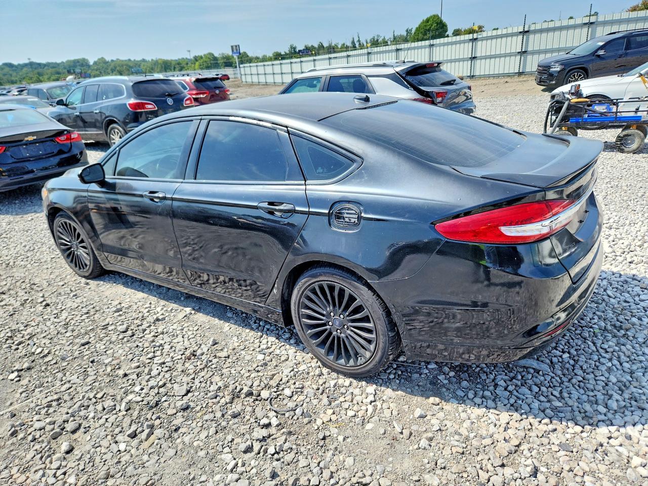 3FA6P0RU0JR181832 · 2018 FORD FUSION · 2/12