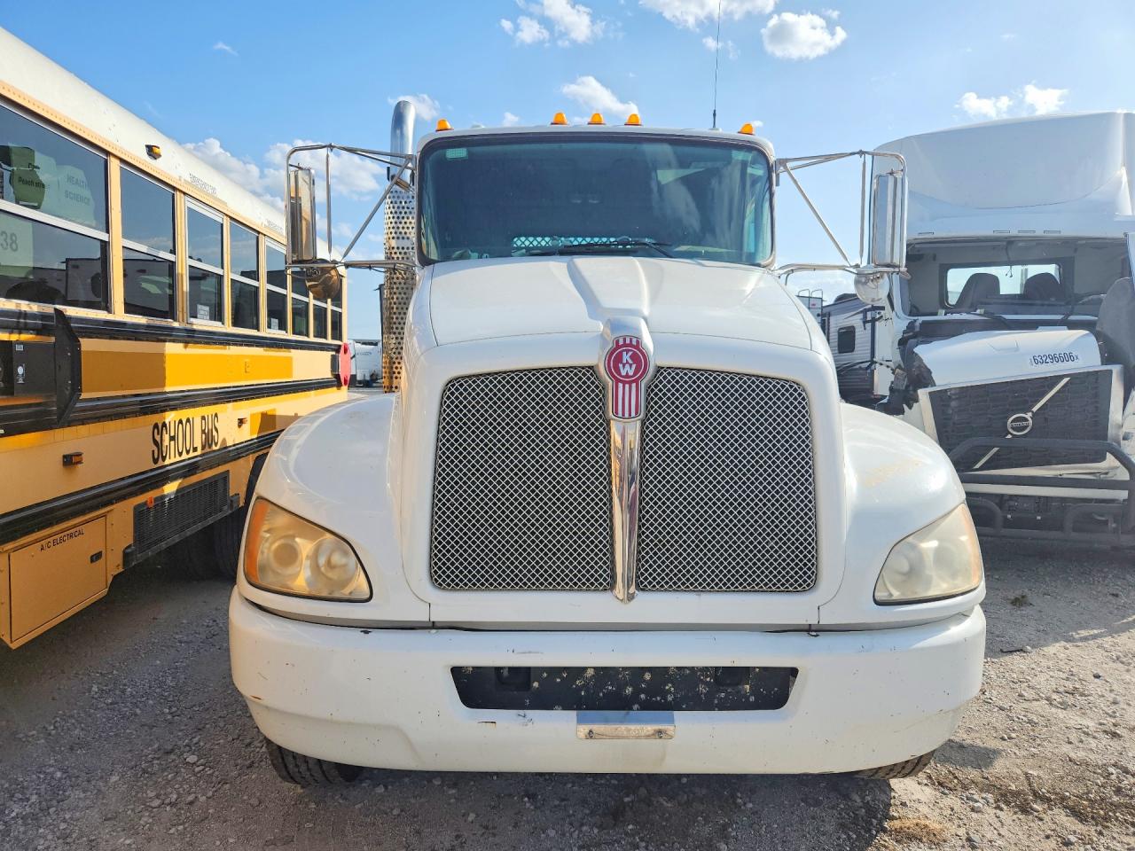 2NKHHM7X7CM303207 · 2012 KENWORTH T370 · 5/10