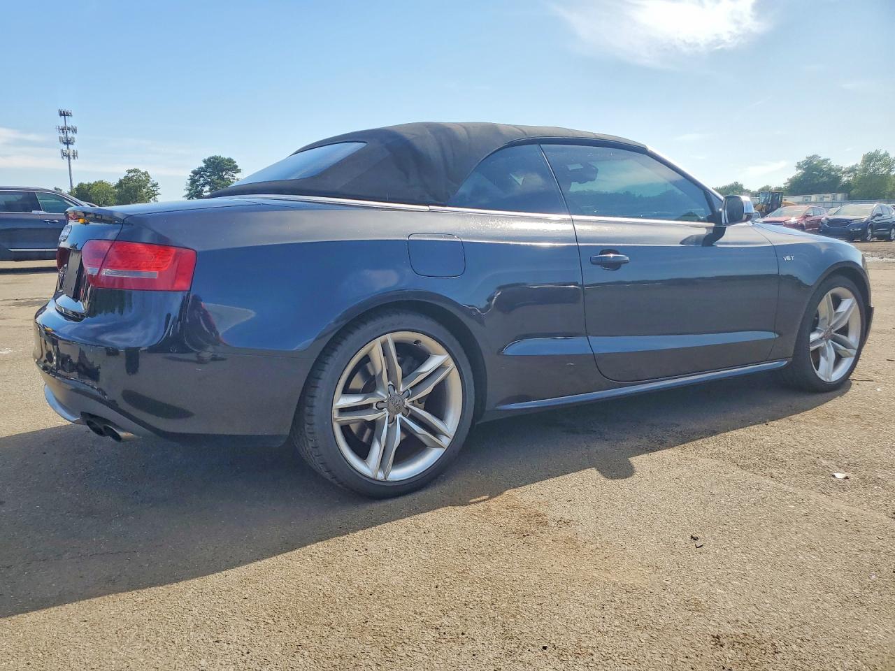 WAUCGAFH1CN005627 · 2012 AUDI S5 · 3/13