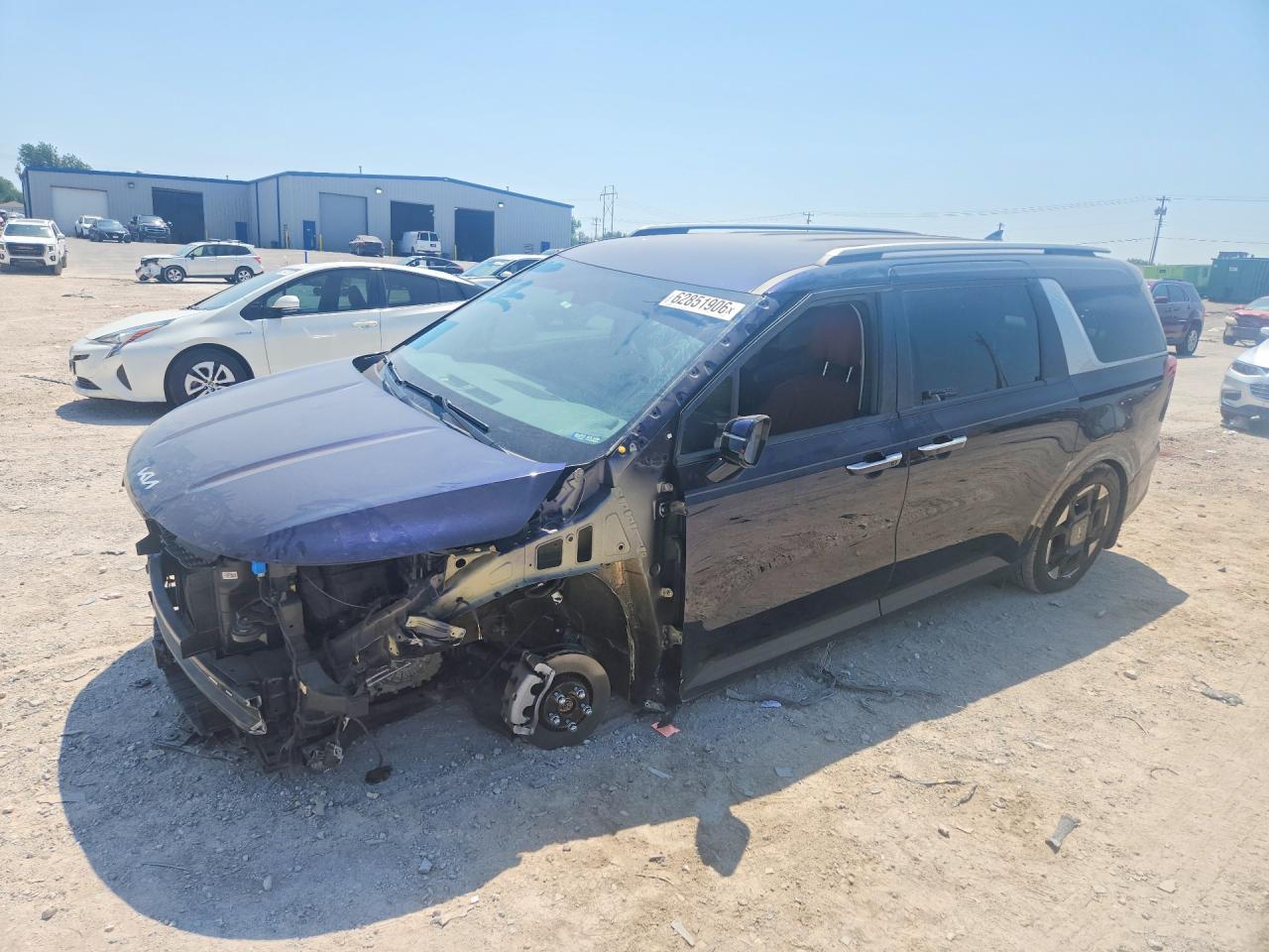 2025 KIA CARNIVAL