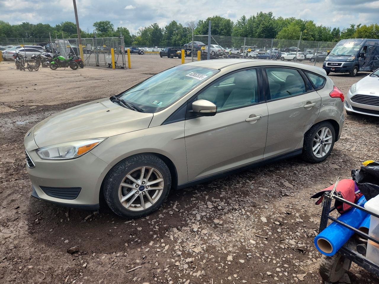 1FADP3K2XGL296379 · 2016 FORD FOCUS
