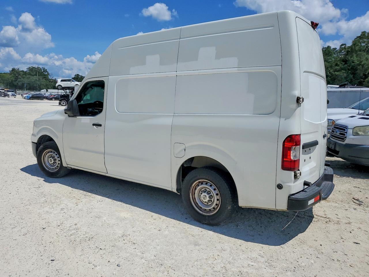1N6BF0LX5FN801323 · 2015 NISSAN NV · 2/12