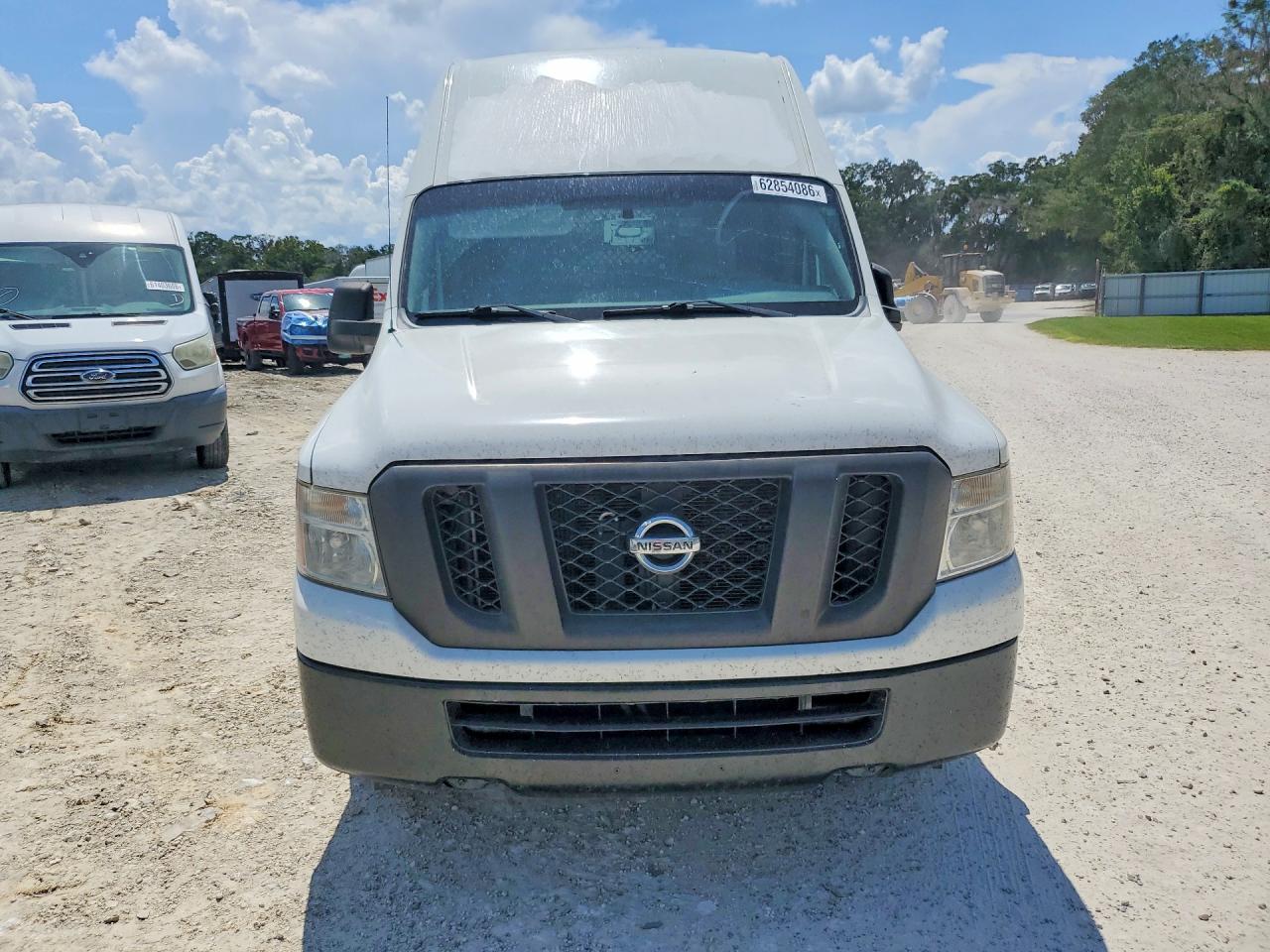1N6BF0LX5FN801323 · 2015 NISSAN NV · 5/12