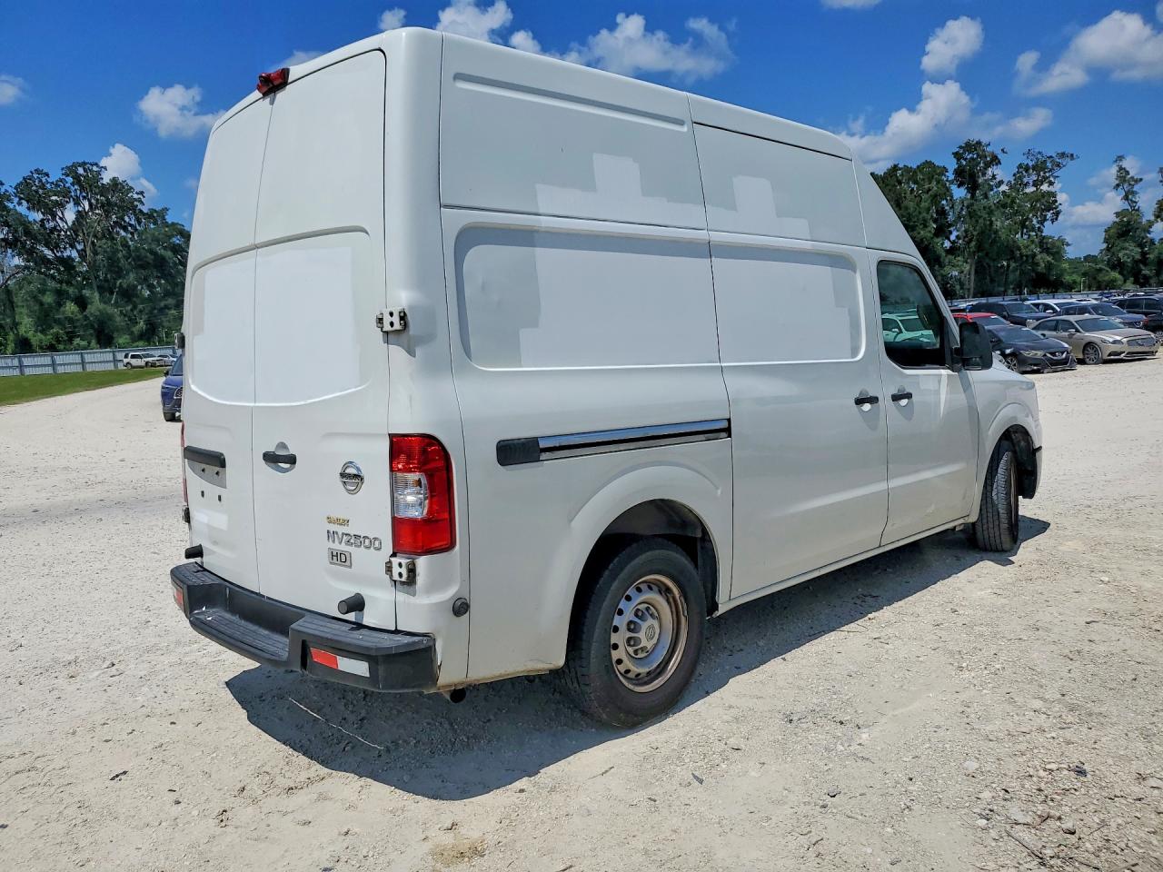 1N6BF0LX5FN801323 · 2015 NISSAN NV · 3/12