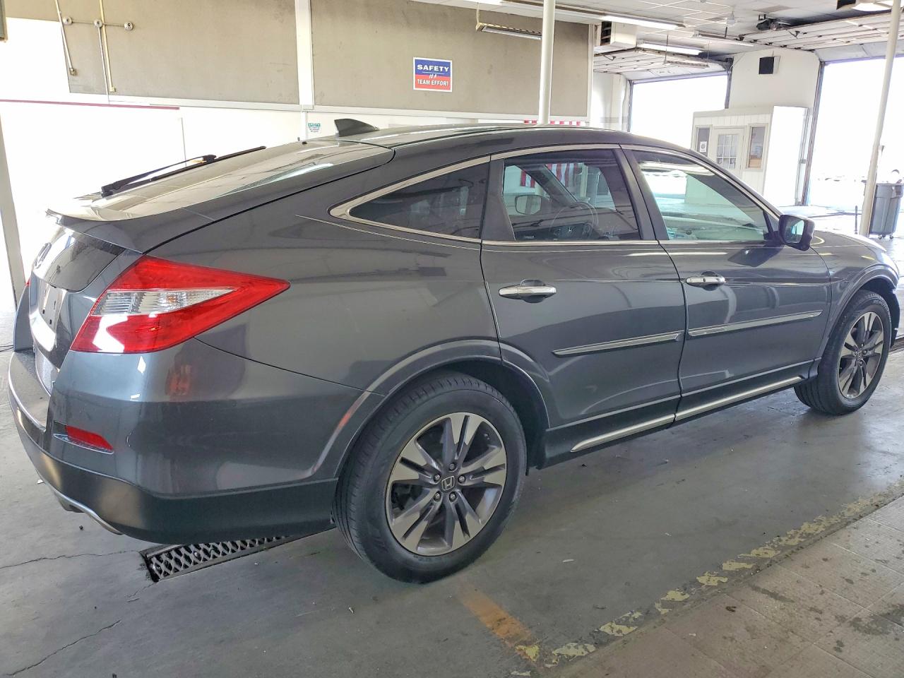 5J6TF2H56DL002888 · 2013 HONDA CROSSTOUR · 3/13
