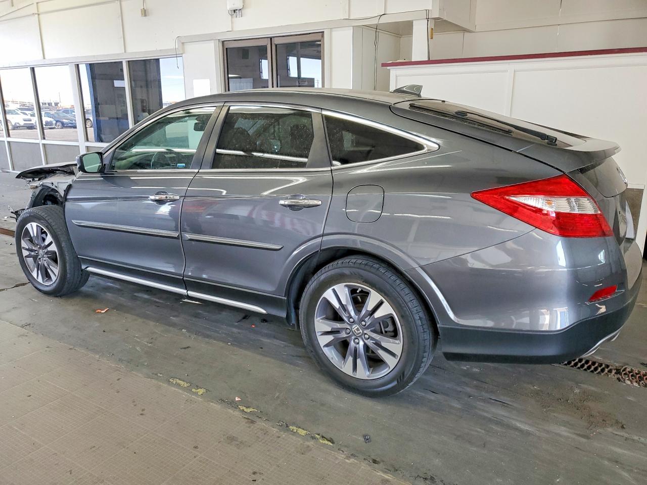 5J6TF2H56DL002888 · 2013 HONDA CROSSTOUR · 2/13