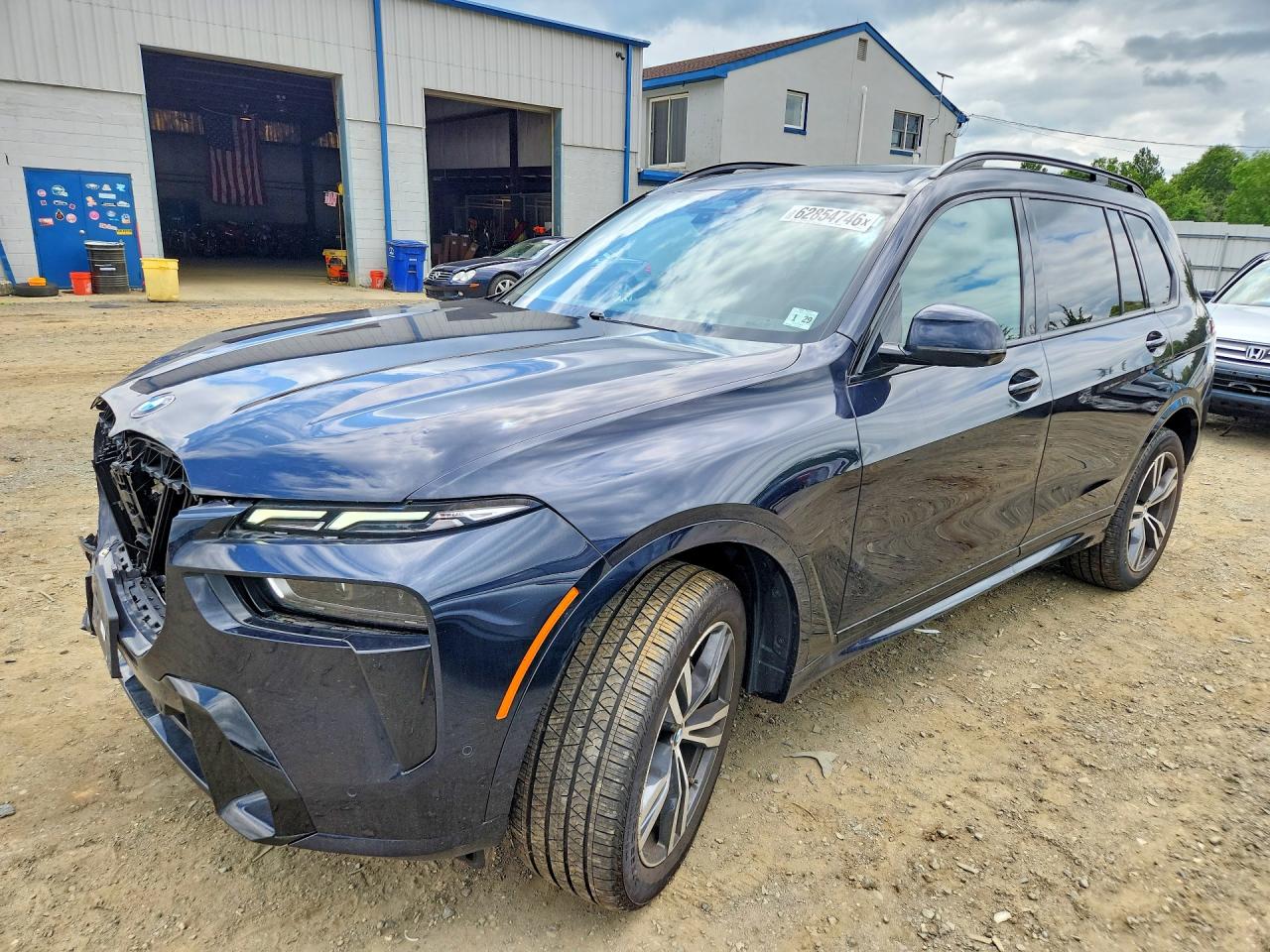 5UX23EM04R9V25108 · 2024 BMW X7
